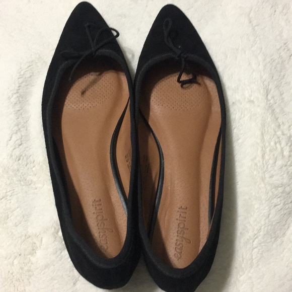 easy spirit flat dress shoes
